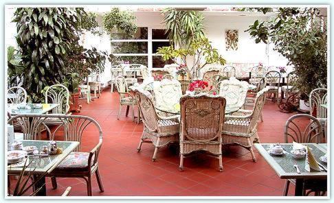 Hotel Goldinger Landstuhl Bagian luar foto
